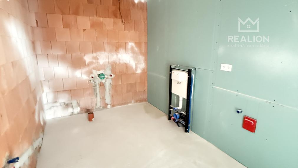 PREDAJ: Výnimočný smart holodom 217 m2 na Kačici, Banská Bystrica