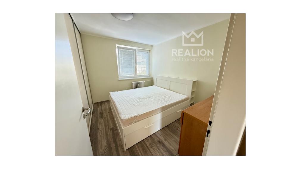 NÁJOM: priestranný 4i byt 110 m2 s loggiou,  Martinengova, Staré Mesto