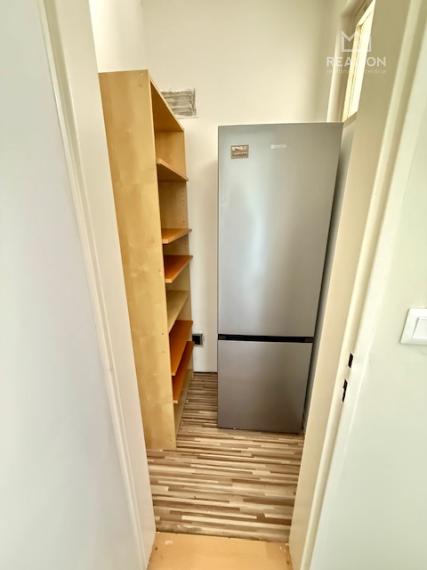 NÁJOM: priestranný 4i byt 110 m2 s loggiou,  Martinengova, Staré Mesto