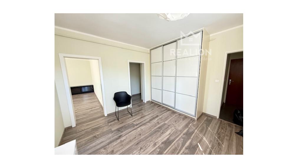 NÁJOM: priestranný 4i byt 110 m2 s loggiou,  Martinengova, Staré Mesto