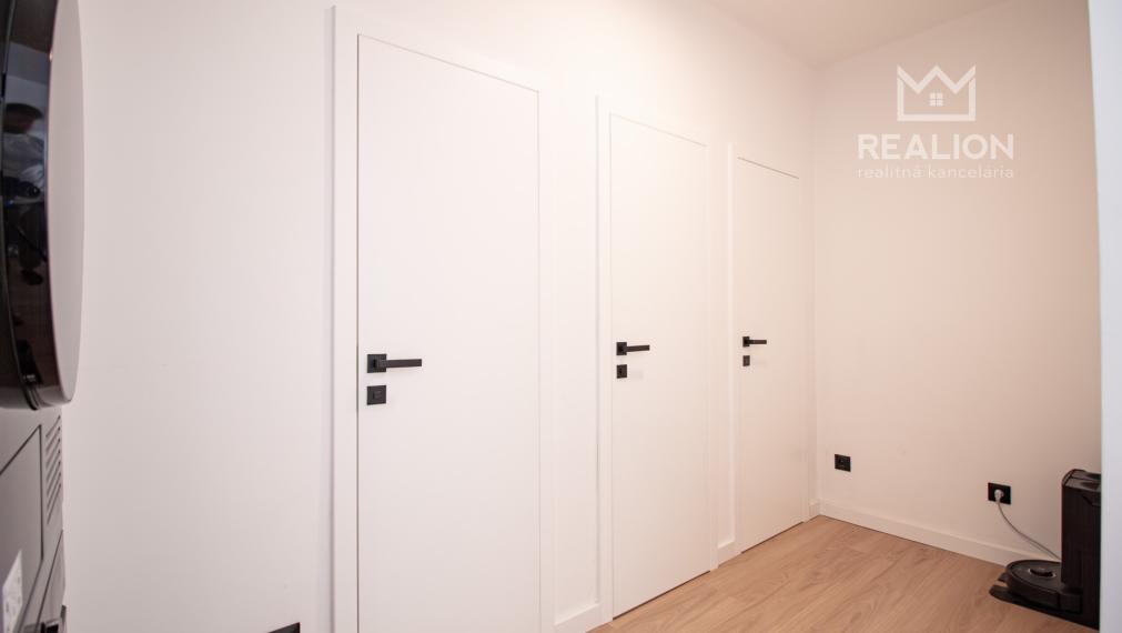 PREDAJ: štýlový mestský 2i byt 65,80 m2 Krížna, Staré mesto