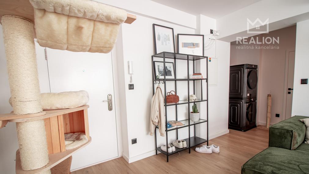 PREDAJ: štýlový mestský 2i byt 65,80 m2 Krížna, Staré mesto