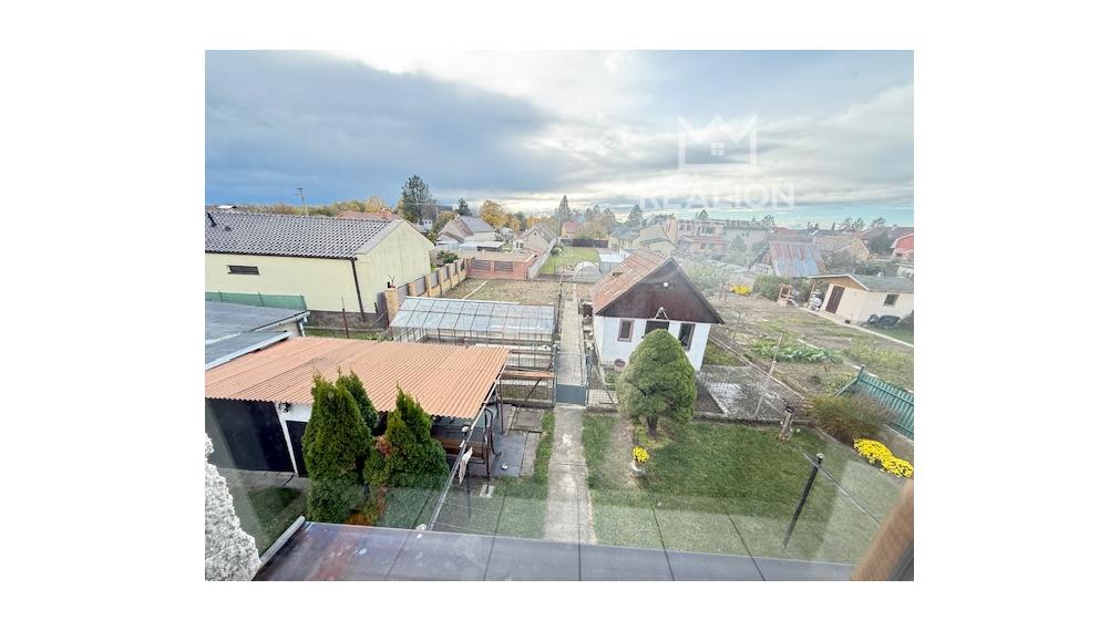 PREDAJ: RD 334 m2možný facelift na pozemku 753 m2 na Rastlinnej, Jarovce