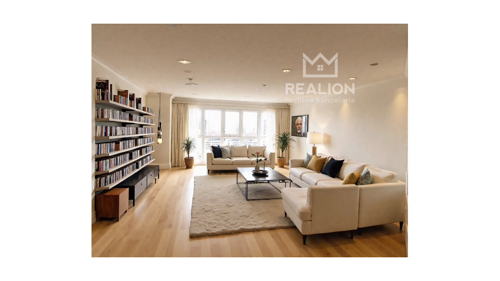 PREDAJ: priestranný 4i byt + 2 loggie + parkovacie miesto v garáži, Vazovova, Straré Mesto