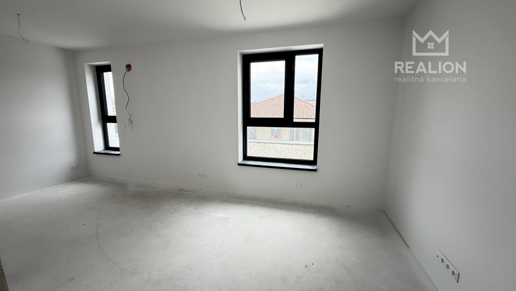 PREDAJ: Výnimočný smart holodom 217 m2 na Kačici, Banská Bystrica