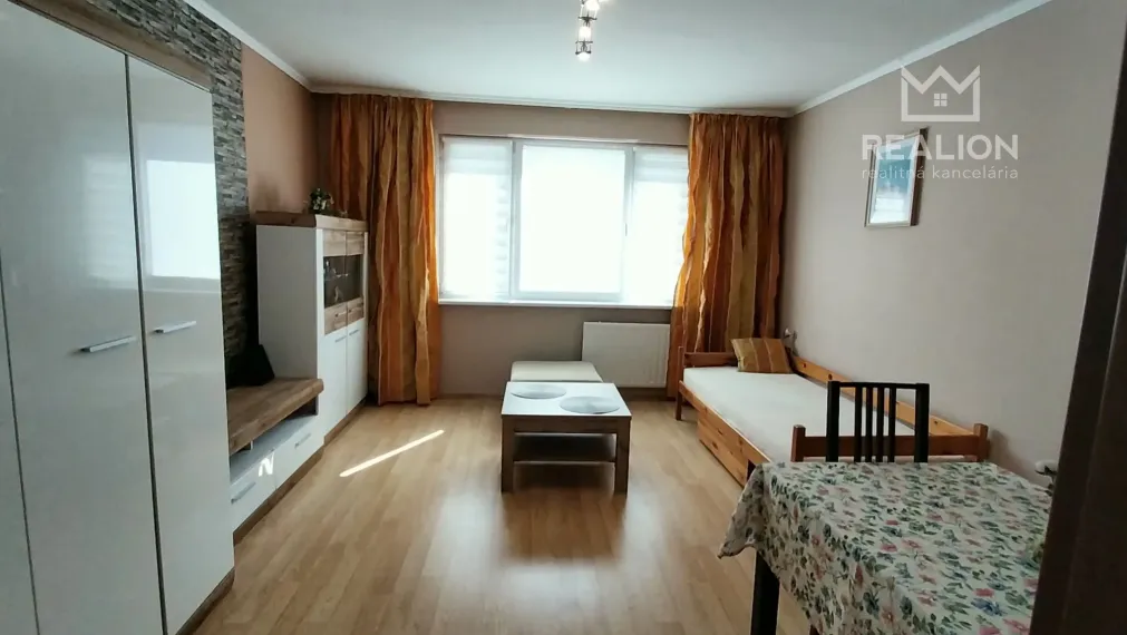 Prenájom, 3-Izbový byt na Krásnohorskej ulici v lokalite Petržalka!
