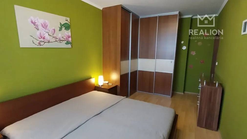 Prenájom, 3-Izbový byt na Krásnohorskej ulici v lokalite Petržalka!