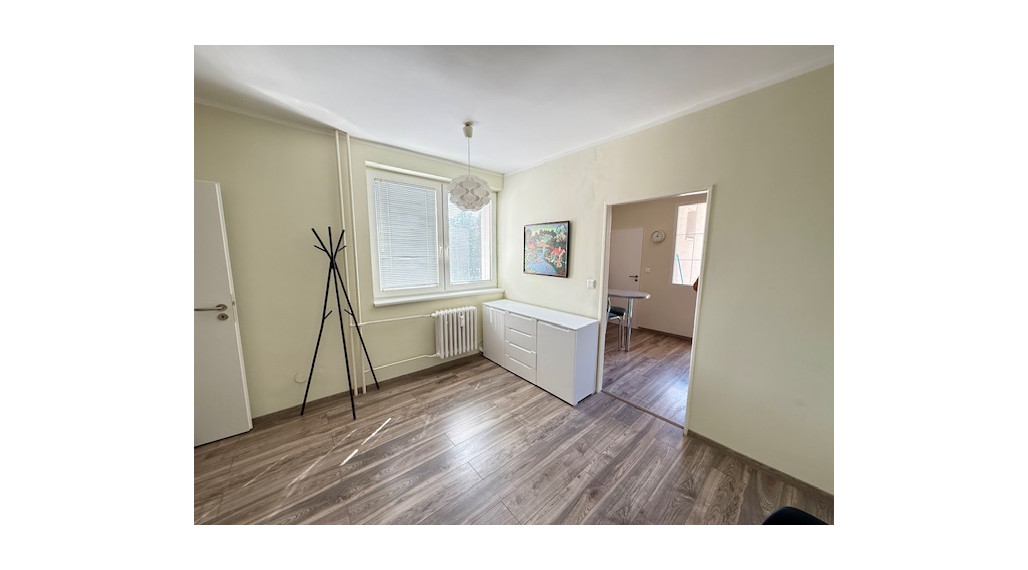 NÁJOM: priestranný 4i byt 110 m2 s loggiou,  Martinengova, Staré Mesto