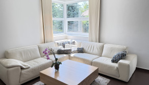 PREDAJ: Nadčasový 5i poschodový RD, Malinovo - fotografia 8