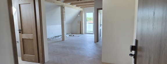 PREDAJ: 3i byt s veľkým balkónom, Okružná, Ivanka pri Dunaji