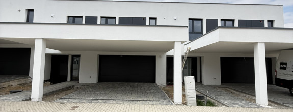 PREDAJ: Výnimočný smart holodom 217 m2 na Kačici, Komenského