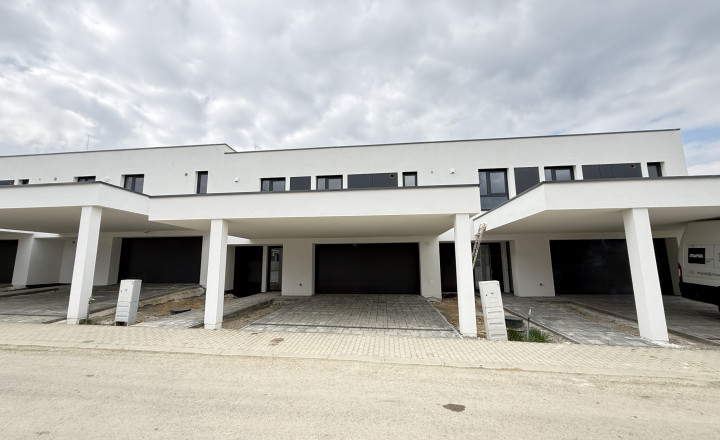 PREDAJ: Smart 5i RD nad Banskou Bystricou, Komenského