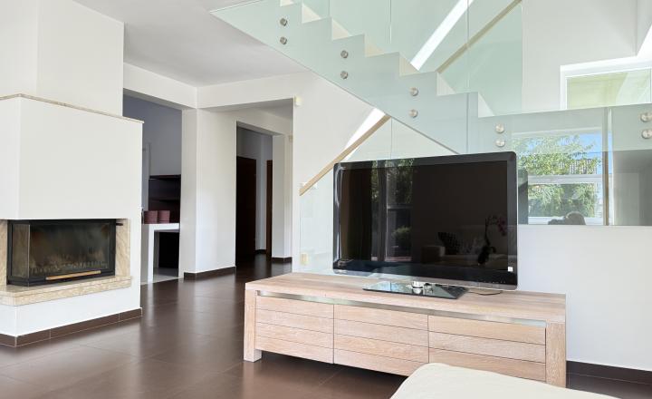 PREDAJ: Nadčasový 5i poschodový RD, Malinovo - fotografia 6