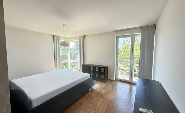 PREDAJ: Nadčasový 5i poschodový RD, Malinovo - fotografia 14
