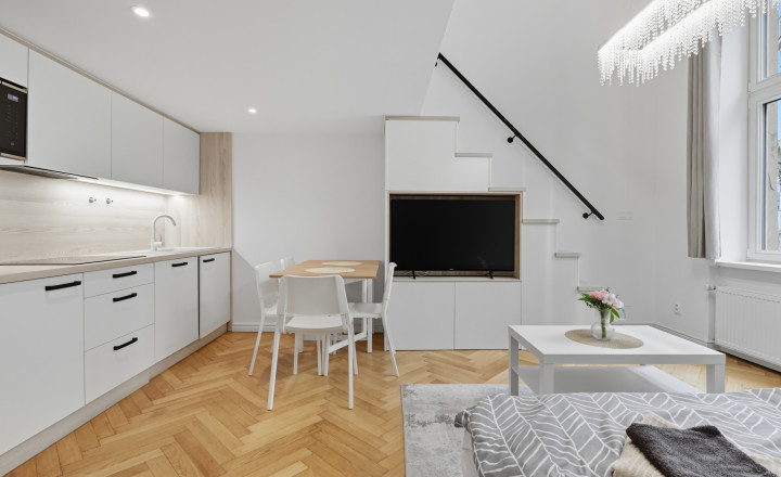 Postúpenie nájmu apartmánu, využívaného na krátkodobý prenájom, Tolstého ulica - fotografia 1